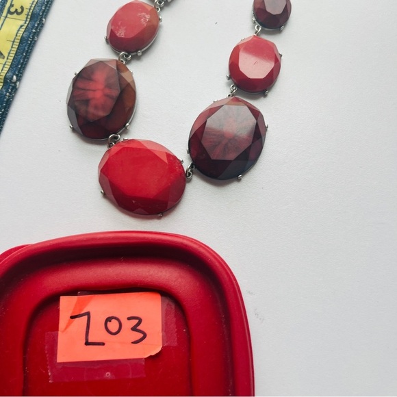 Elegant Red Statement Necklace - Picture 5 of 5